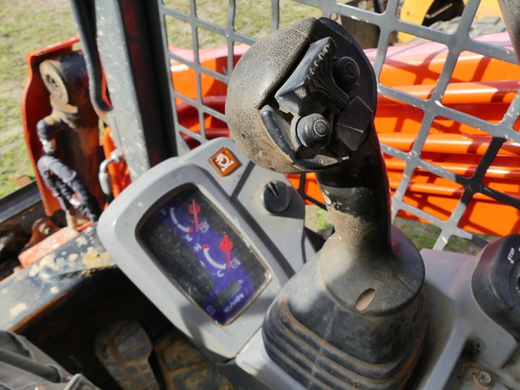 kubota-svl75-2-image-14