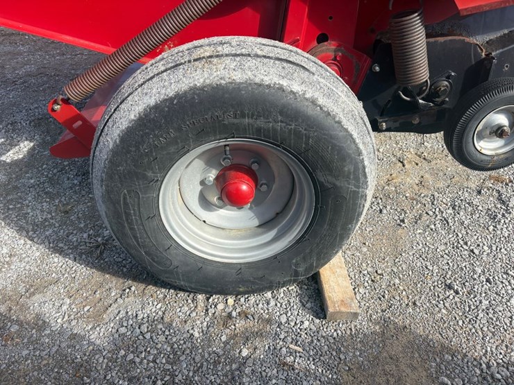 #30713-•-2016-case-rb455a-round-baler-image-7