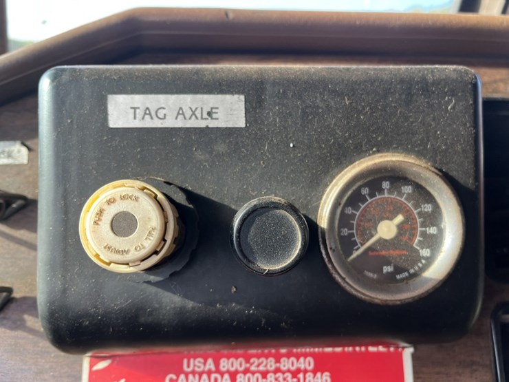 #2201-•-1988-freightliner-mb80-tandem-axle-dump-truck-image-56