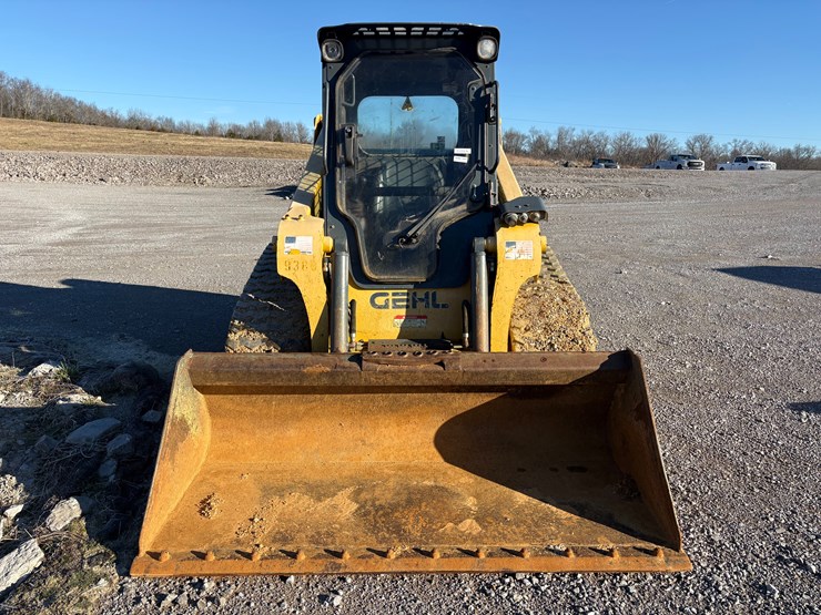 2017-gehl-rt165-image-3