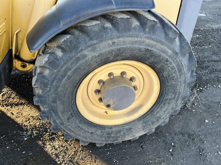 2004-gehl-dl10h44-image-13