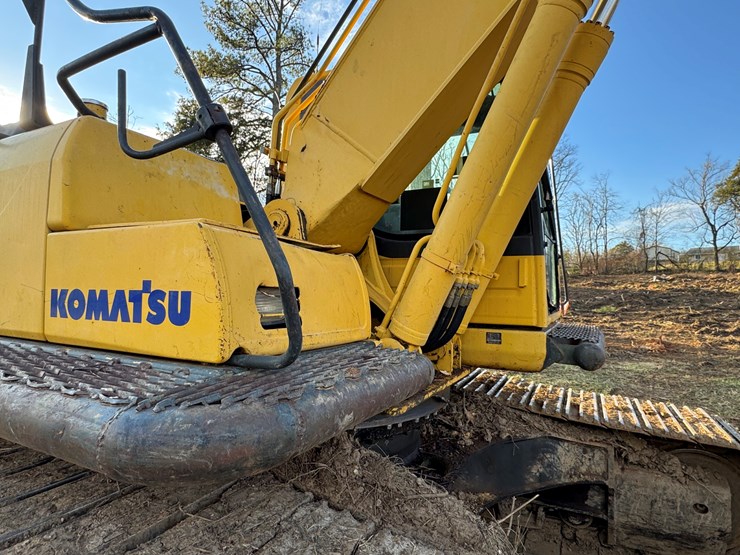 komatsu-pc270-lc-8-image-25