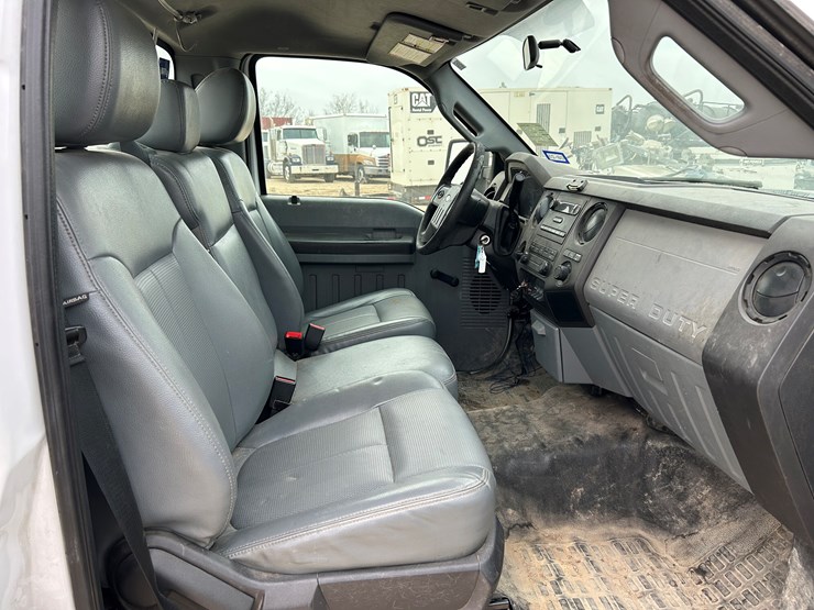 2016-ford-f550-image-9