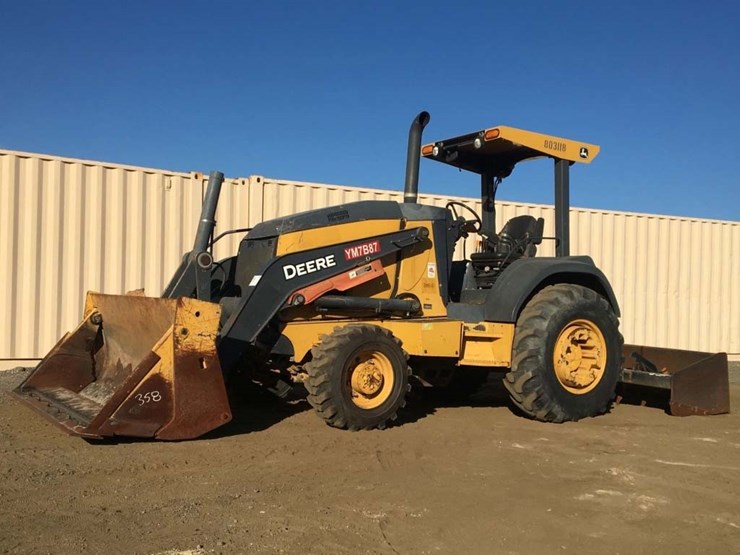 2015-deere-210l-image-1