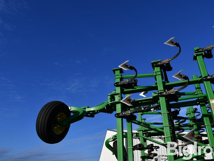 2018-john-deere-2018-image-17