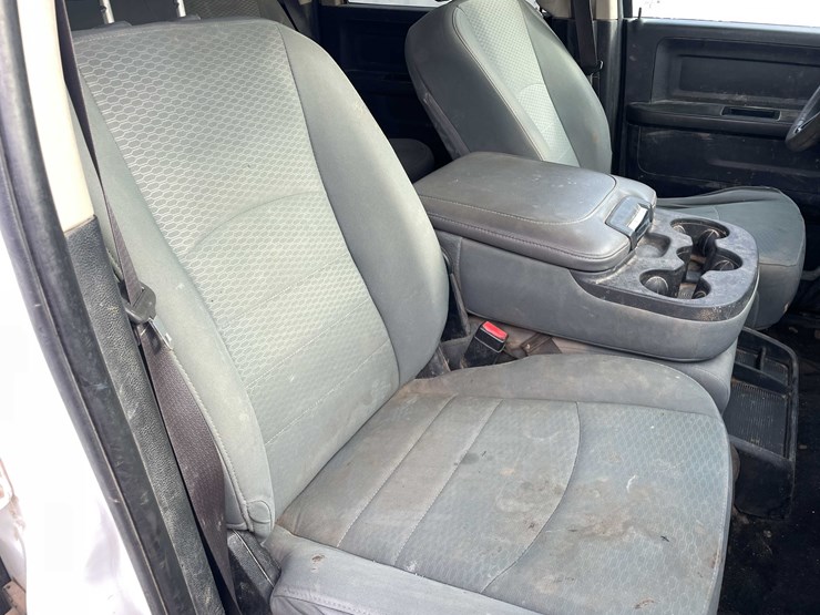 2016-ram-2500-tradesman-image-102