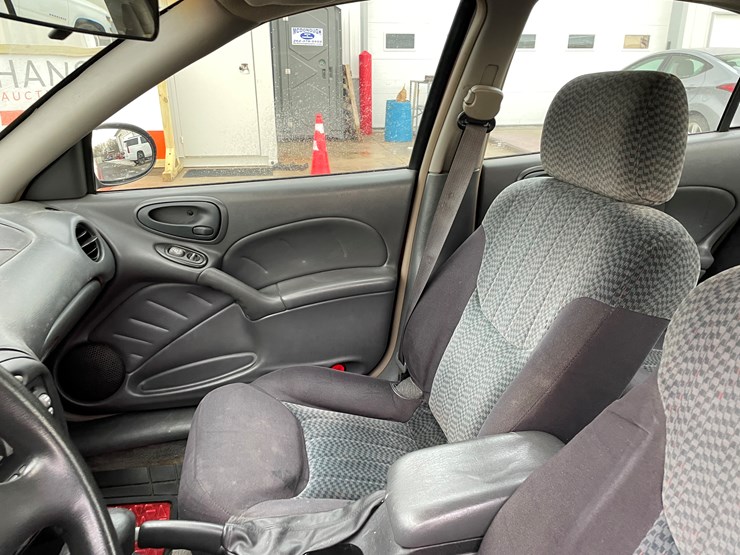 #1005-•-2004-pontiac-grand-am-sedan-(has-wi-title)-image-23