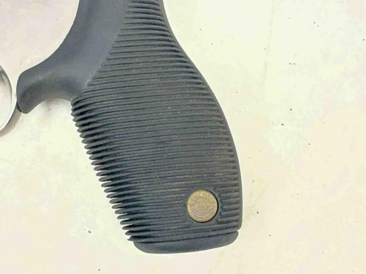 taurus-revolver-image-6
