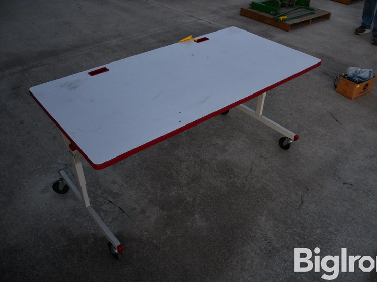 60"x30"-desk-image-3