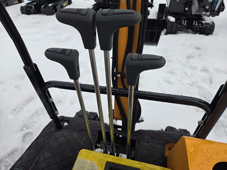 #2189-•-unused-future-ft15-mini-excavator-image-24