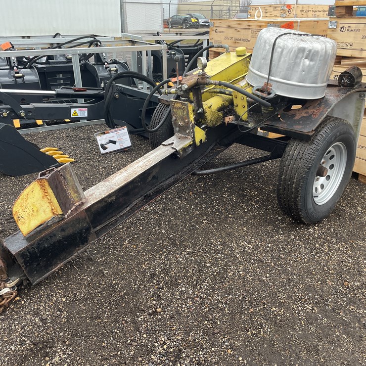 #1190 • Gas Powered Hydraulic Log Splitter