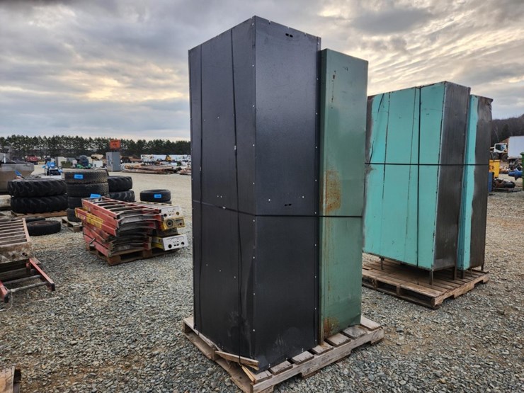 #6041-•-(2)-cabinets-image-3