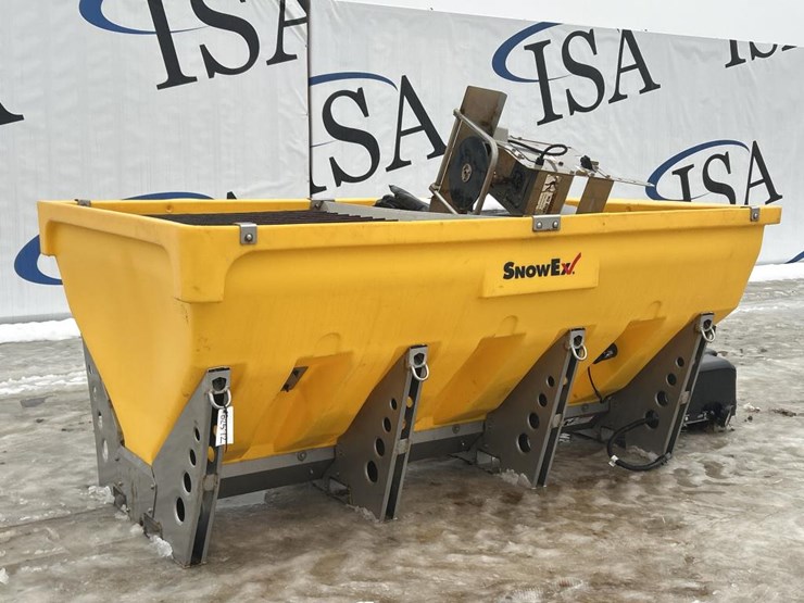 #5004-•-snowex-tailgate-hopper-salt/sand-spreader-image-1