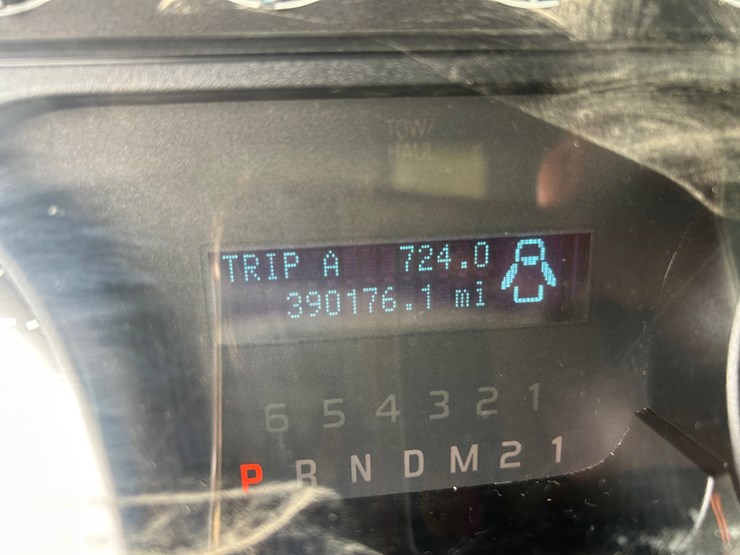 2014-ford-f150-image-16