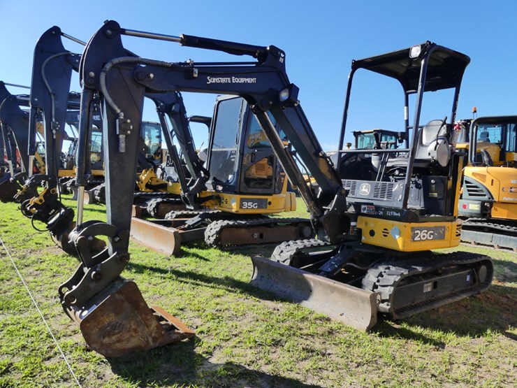 2020-deere-26g-image-1