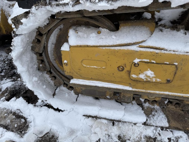 caterpillar-d4k-xl-image-43