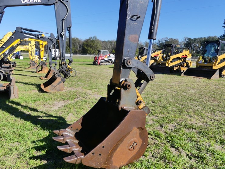 2011-deere-50d-image-9