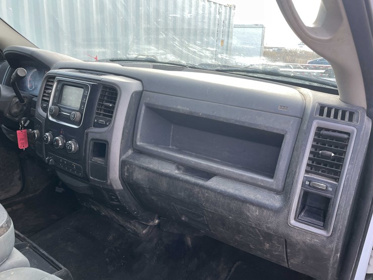 2016-ram-2500-tradesman-image-104