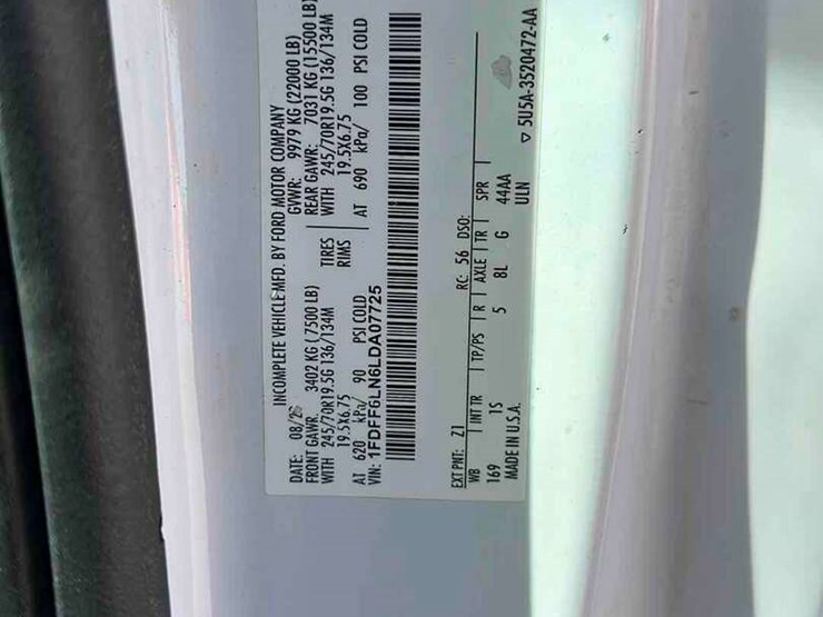 2020-ford-f600-image-12