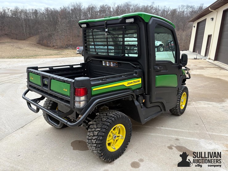 2023-john-deere-gator-image-5