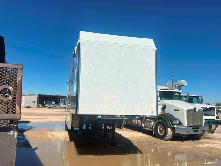 2012-brumley-manufacturing-data-van-trailer-image-2