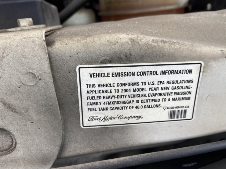 2004-ford-e350-sd-image-40