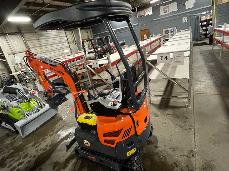 #2001-•-2025-unused-me18-mini-excavator-(o9)-image-5