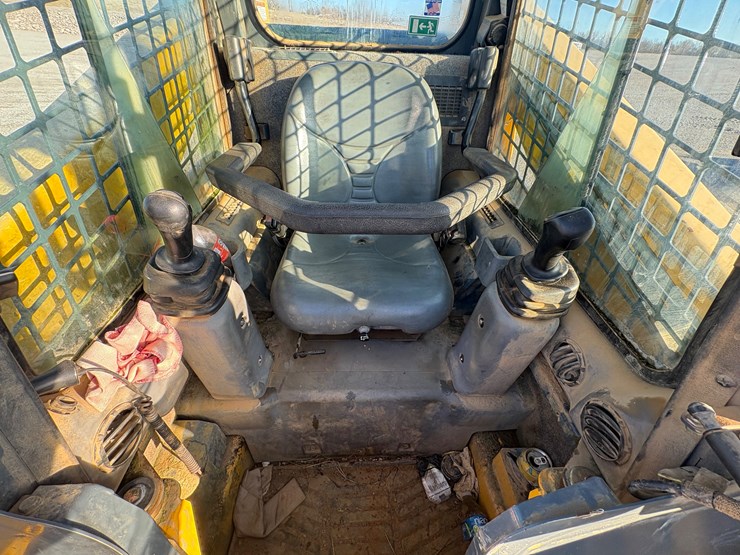 2017-gehl-rt165-image-16