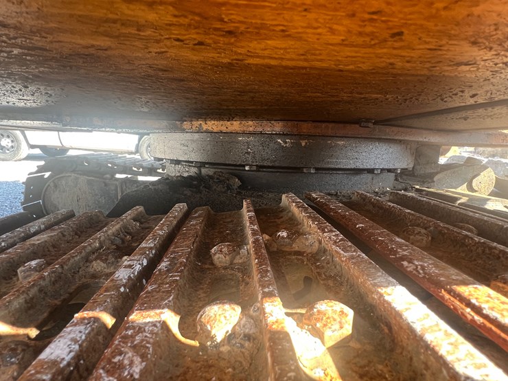 2014-caterpillar-305.5e2-image-16