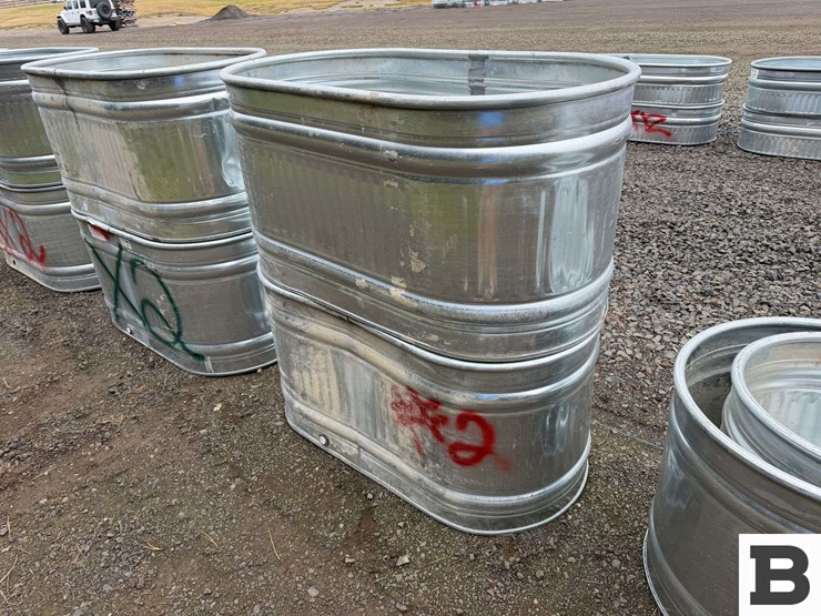 behlen-country-galvanized-round-end-stock-tanks---factory-defect/damaged-image-3