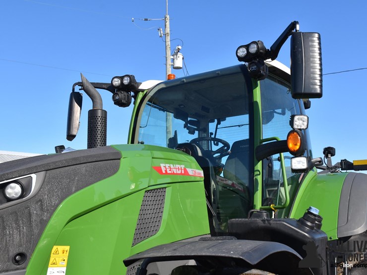 2023-fendt-728-vario-image-10