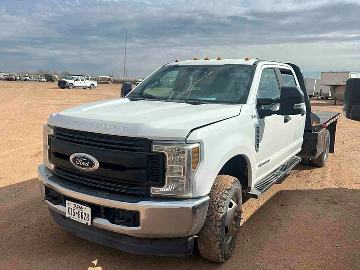 2018-ford-f350-image-1