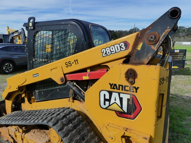 2022-caterpillar-289d3-image-8