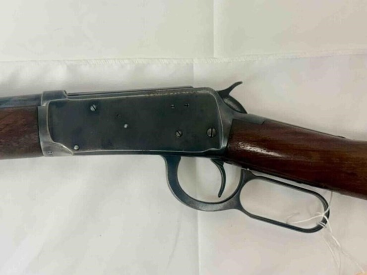 winchester---lever-action-rifle-image-3