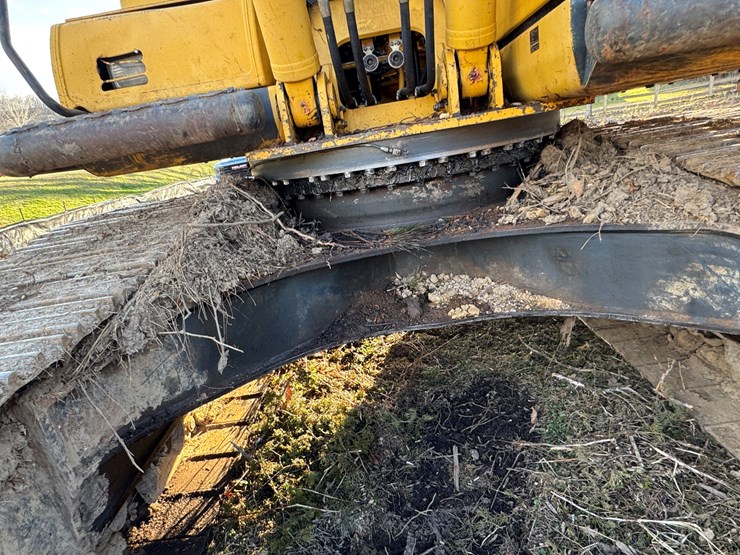 komatsu-pc270-lc-8-image-45