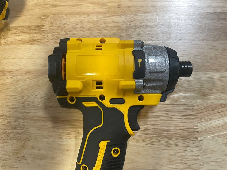 #2037-•-dewalt-compatible-20v-cordless-impact-driver-and-hammer-drill-with-(2)-8ah-batteries-and-battery-charger-in-carrying-case-(pr12)-image-9