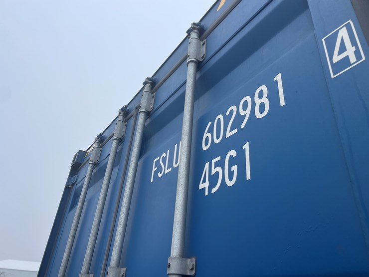 #1101-•-40'-high-cube-shipping-container-image-8