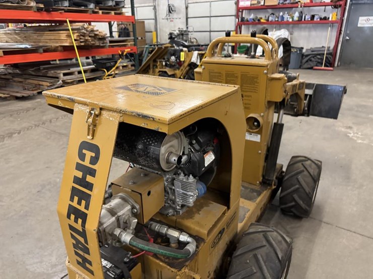 #3279-•-ase-cheetah-ss16-skidsteer-w/-bucket/forks-image-15