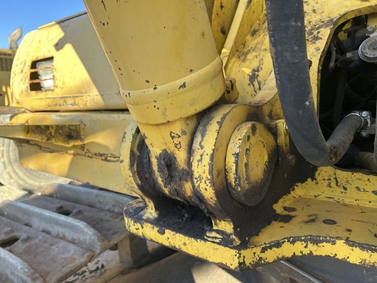 2014-komatsu-pc360-lc-10-image-25