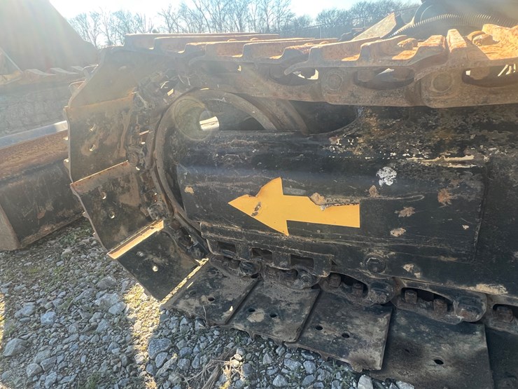 2014-caterpillar-305.5e2-image-7