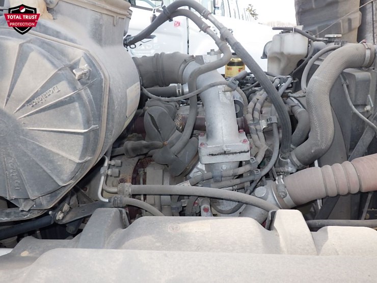 2020-hino-268a-image-16