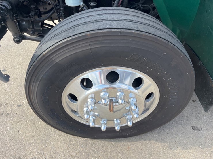 2019-international-durastar-4300-image-12