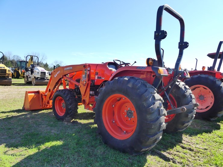 2015-kubota-l4701-image-3