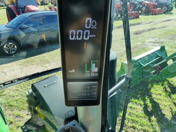 2020-john-deere-6120m-image-15