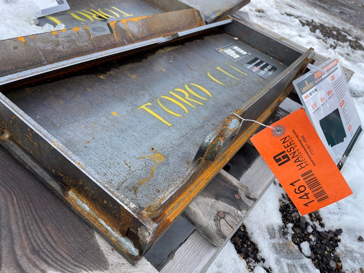 #1461-•-unused,-landhonor-mini-skidsteer-mount-plate---heavy-gauge-image-2