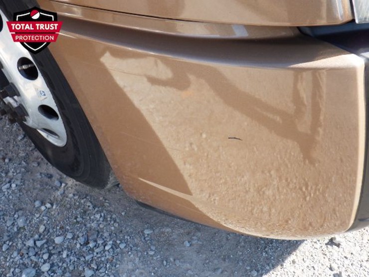 2023-volvo-vnl-760-image-4