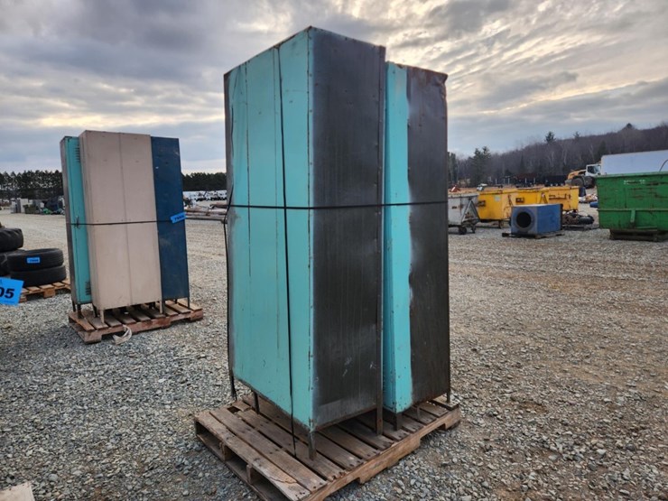 #6040-•-(2)-lockers-image-3