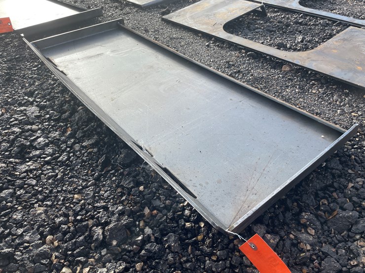 #1180-•-unused,-skidsteer-weldable-quick-attach-plate-image-1