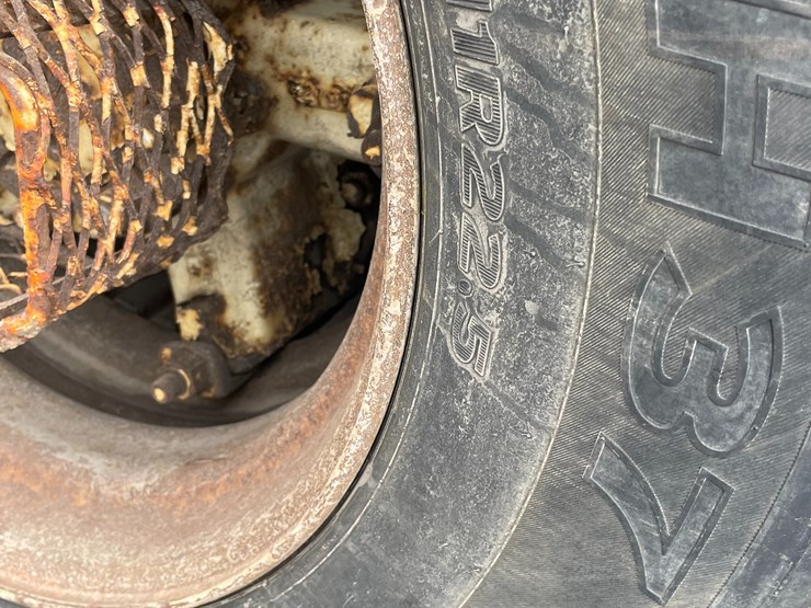 #1015-•-1992-navistar-international-transportation-flatbed-truck-(has-wi-title)-image-30