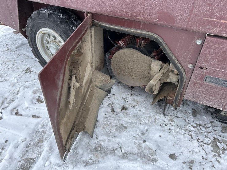 #5012-•-power-boss-tss-floor-scrubber-sweeper-image-12